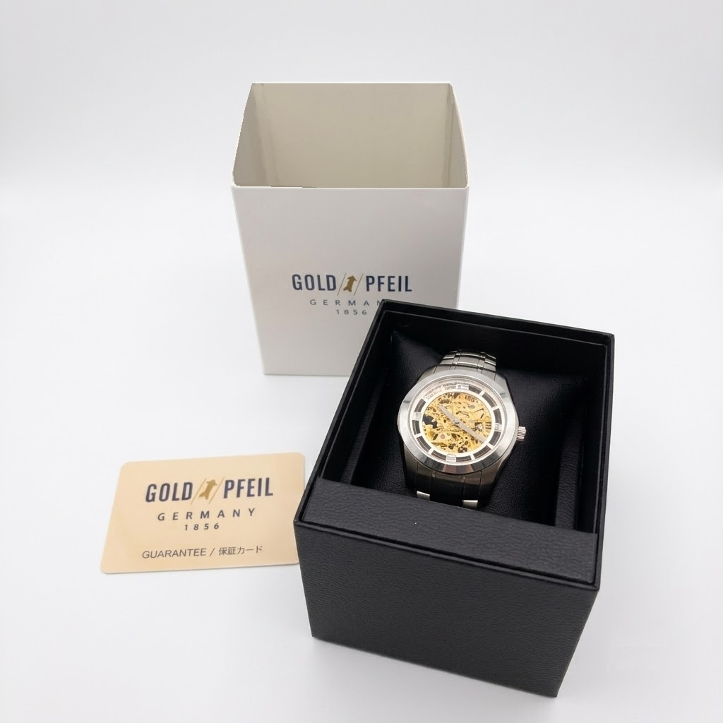 両面スケルトン自動巻きが奏でる機構美。GOLD PFEIL G51007SB、静かに