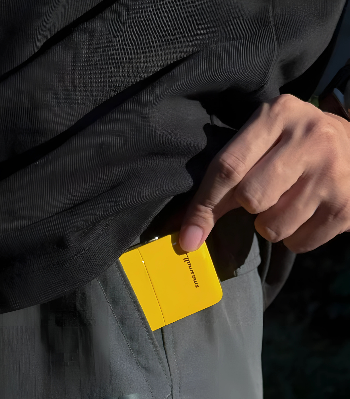 N1 Nano Shaver 本体※＋ 新品交換用ブレード3個smasmall 重さわずか63g。ポケットに入る電動ナノシェーバー『N1 Nano Shaver